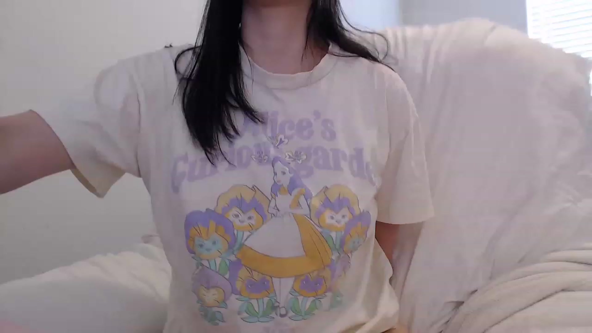 Gallery image thumbnail from Brittannybaby's myfreecams stream on, 04/15/2023, 17:50 image 3 of 20