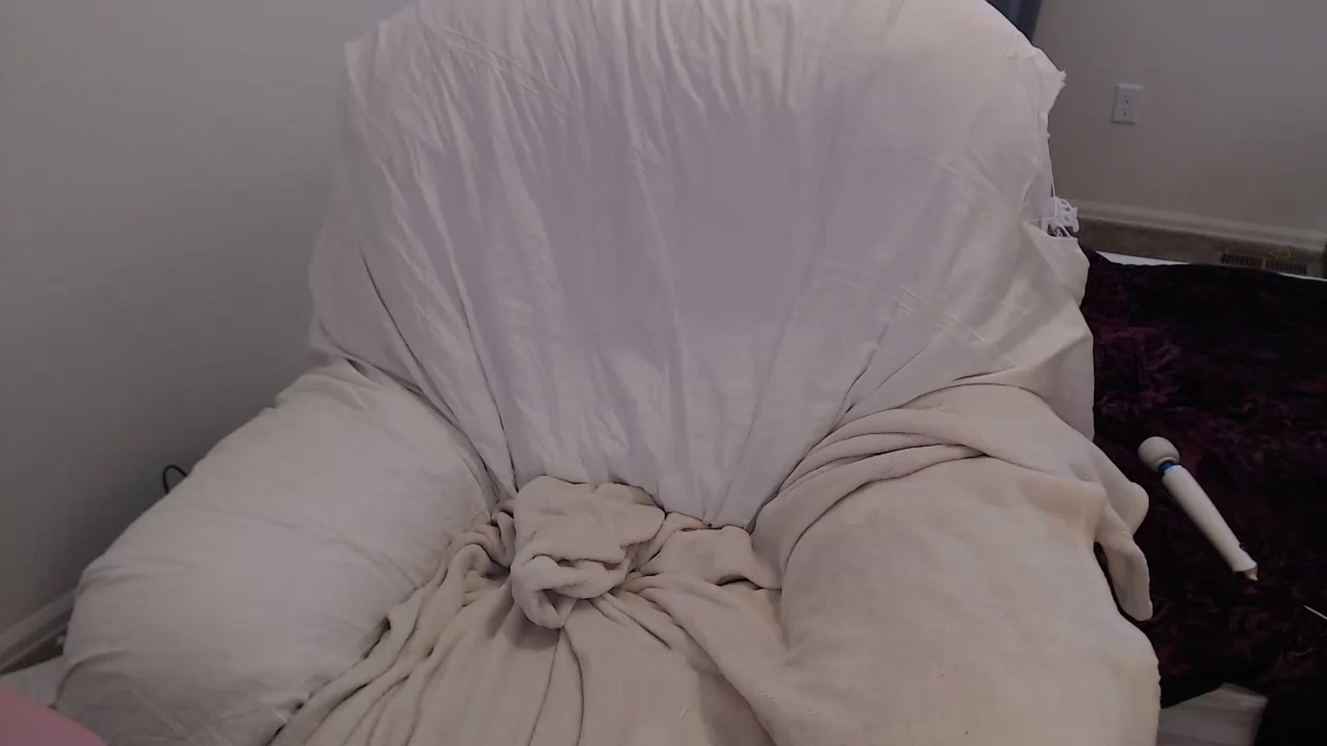 Gallery image thumbnail from Brittannybaby's myfreecams stream on, 04/15/2023, 17:50 image 20 of 20