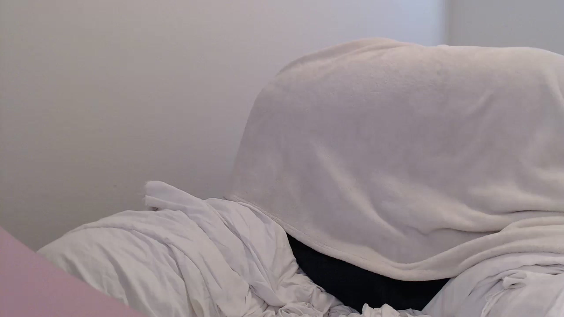 Gallery image thumbnail from Brittannybaby's myfreecams stream on, 04/17/2023, 01:07 image 20 of 20