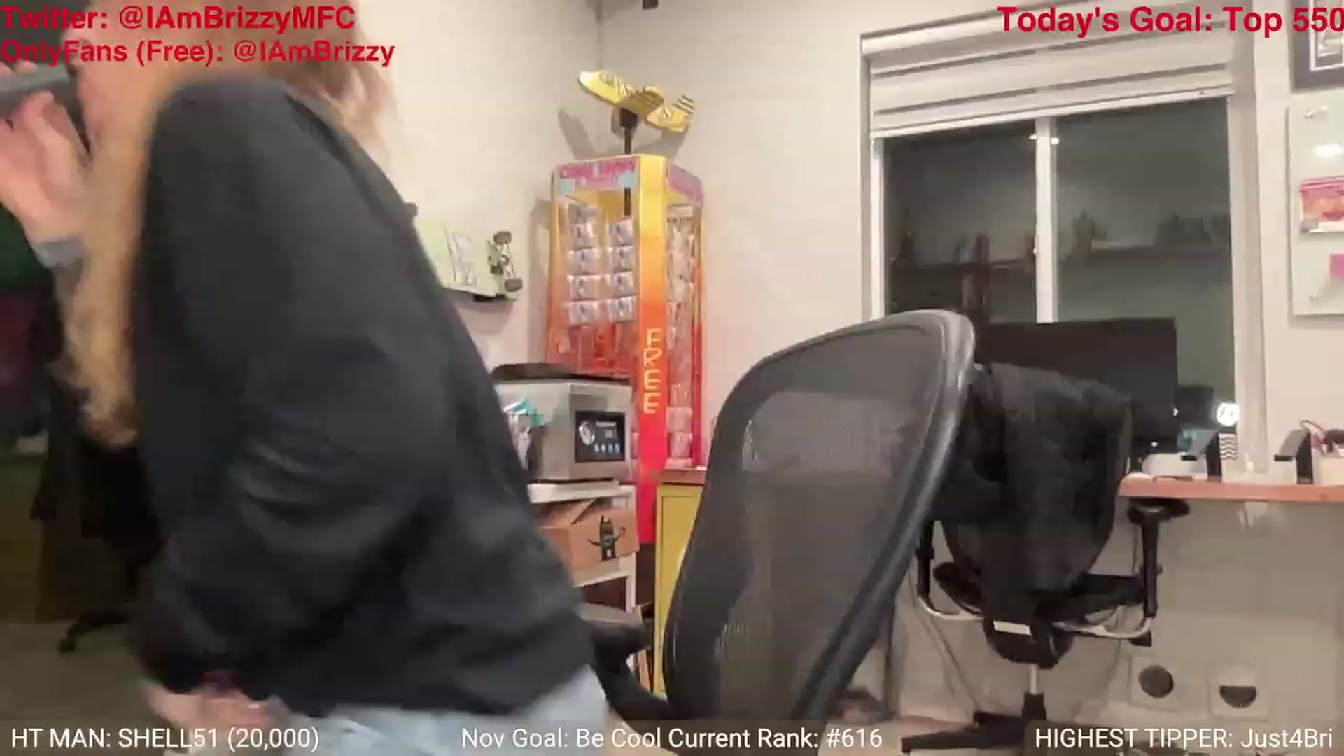 Gallery image thumbnail from Brizzy's myfreecams stream on, 11/10/2023, 05:25 image 3 of 20