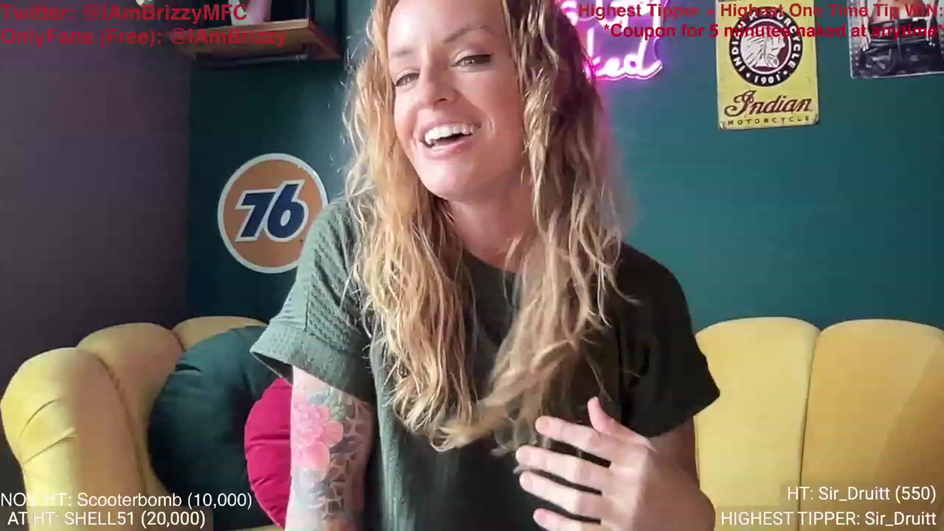 Gallery image thumbnail from Brizzy's myfreecams stream on, 11/29/2023, 22:44 image 2 of 20