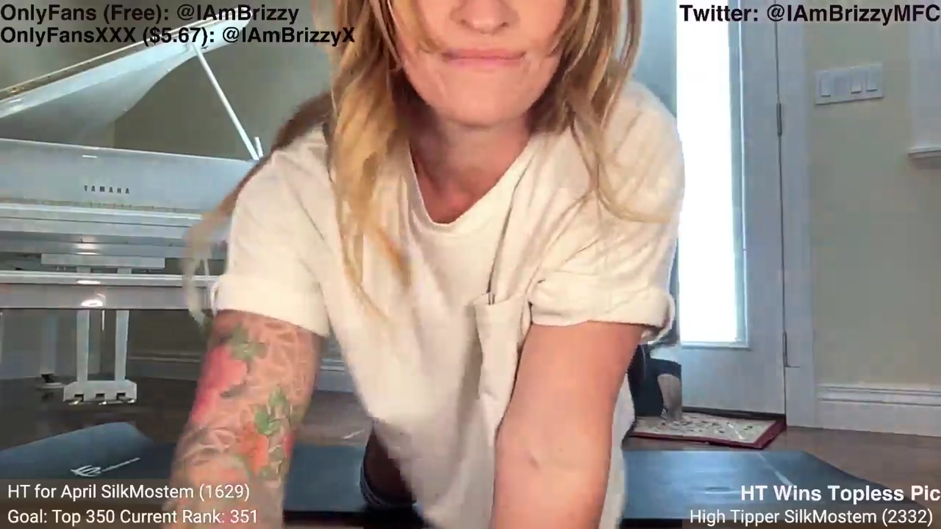 Gallery image thumbnail from Brizzy's myfreecams stream on, 04/14/2024, 19:34 image 14 of 20