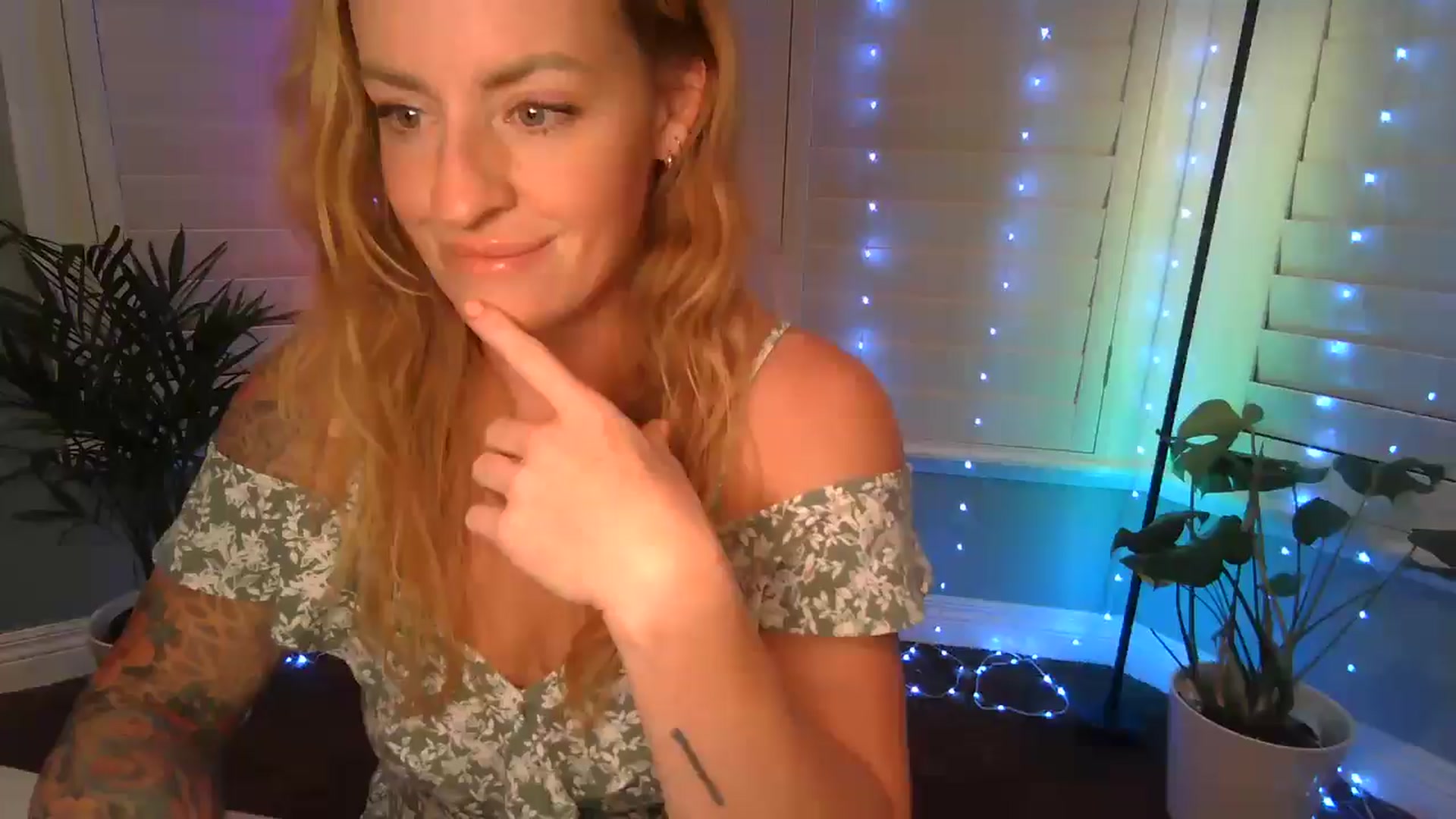 Gallery image thumbnail from Brizzy's myfreecams stream on, 05/11/2024, 03:59 image 1 of 20