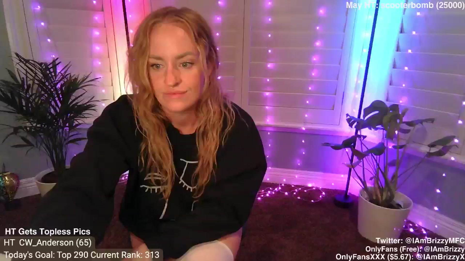 Gallery image thumbnail from Brizzy's myfreecams stream on, 05/16/2024, 03:46 image 14 of 20