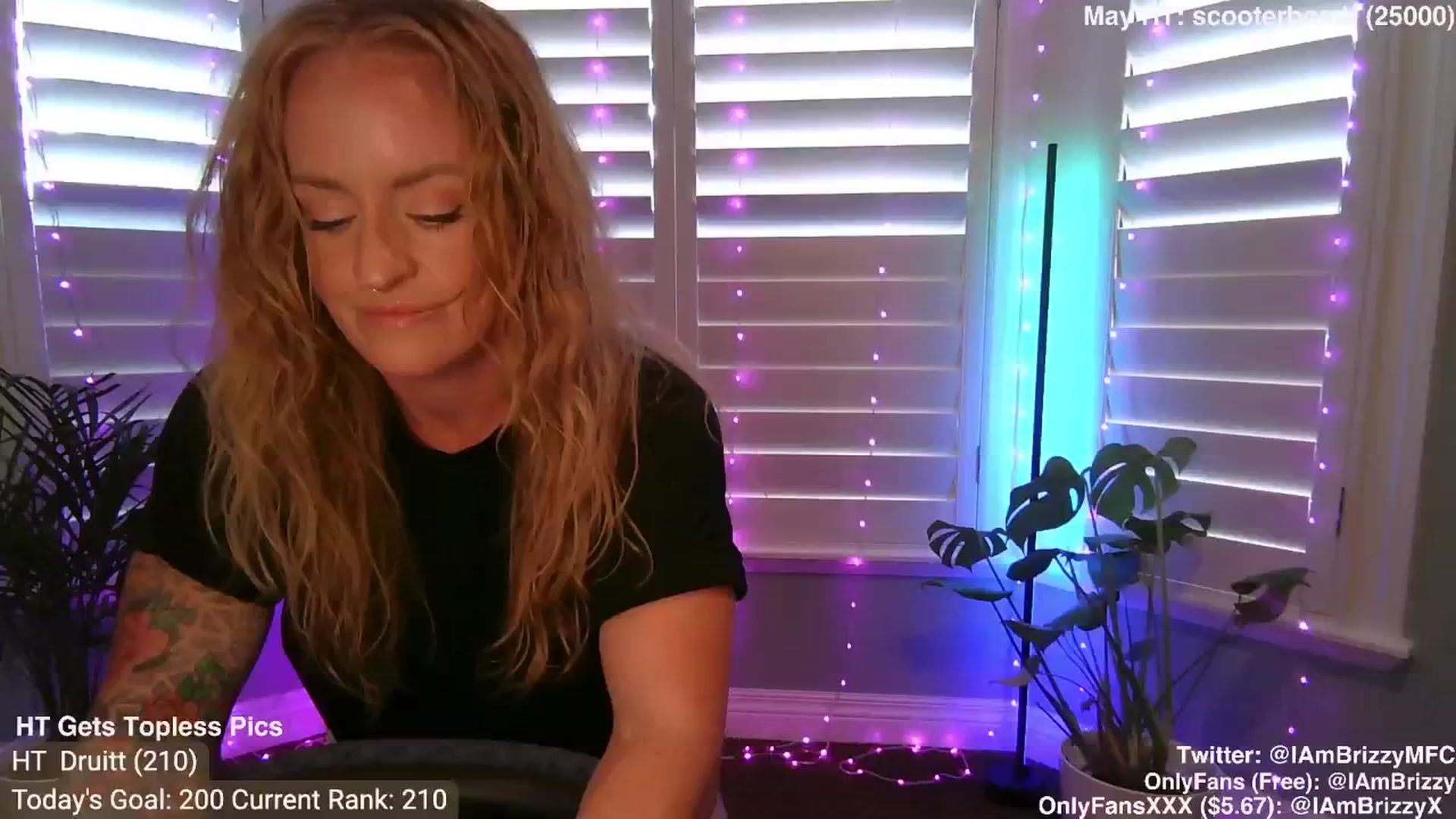 Gallery image thumbnail from Brizzy's myfreecams stream on, 05/22/2024, 24:09 image 11 of 20