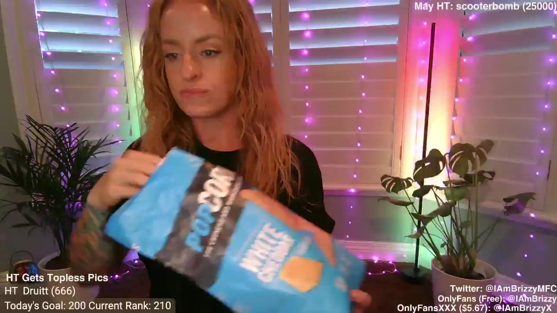 Gallery image thumbnail from Brizzy's myfreecams stream on, 05/22/2024, 03:01 image 3 of 20