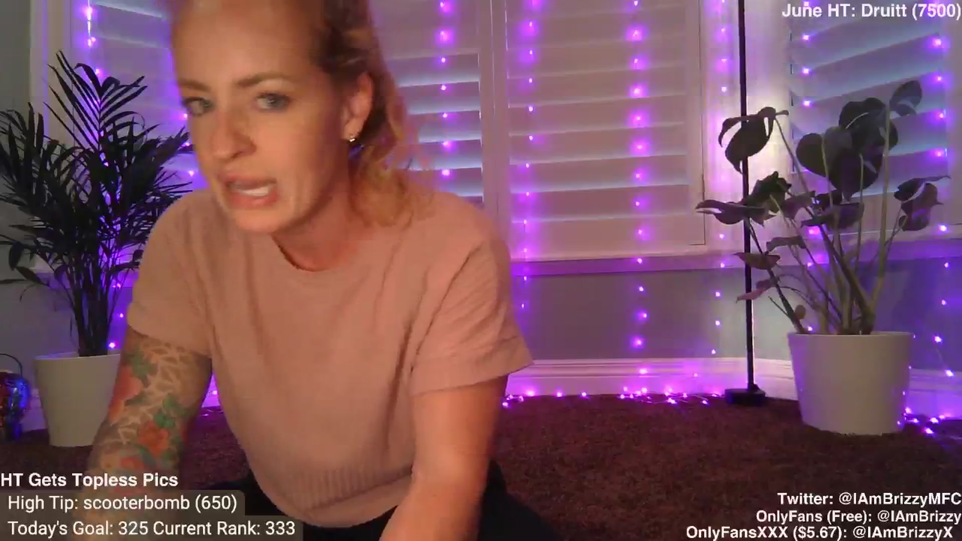 Gallery image thumbnail from Brizzy's myfreecams stream on, 06/12/2024, 04:10 image 3 of 20