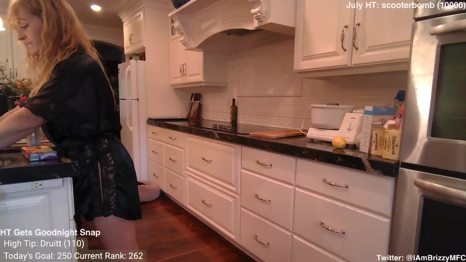 Gallery image thumbnail from Brizzy's myfreecams stream on, 07/27/2024, 17:47 image 6 of 20