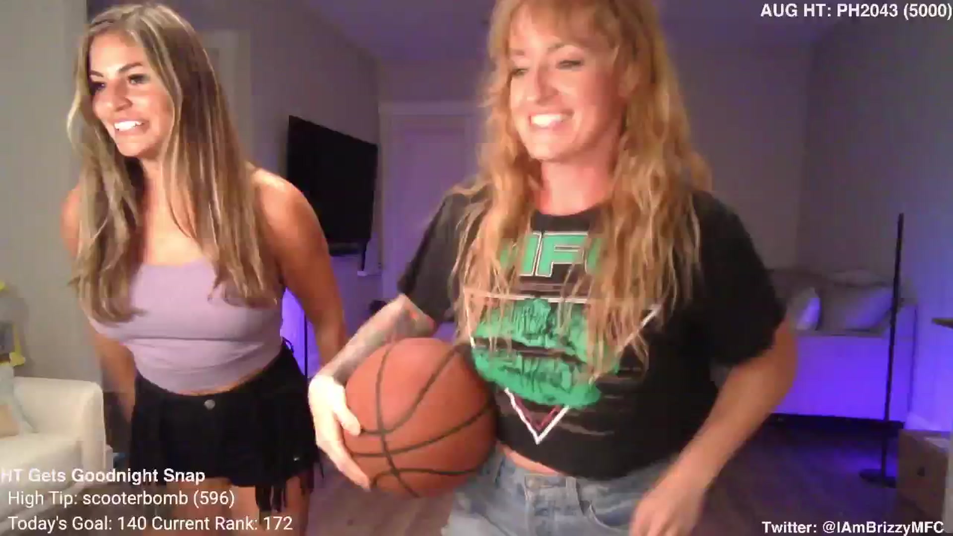Gallery image thumbnail from Brizzy's myfreecams stream on, 08/17/2024, 06:52 image 3 of 20