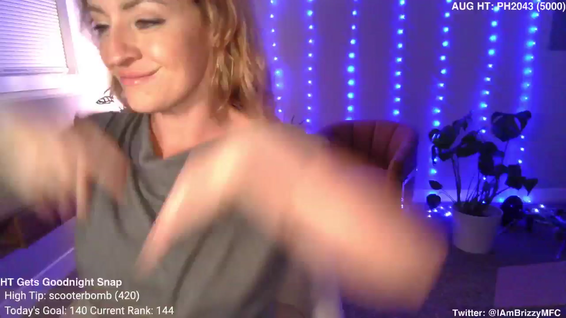 Gallery image thumbnail from Brizzy's myfreecams stream on, 08/22/2024, 03:41 image 15 of 20