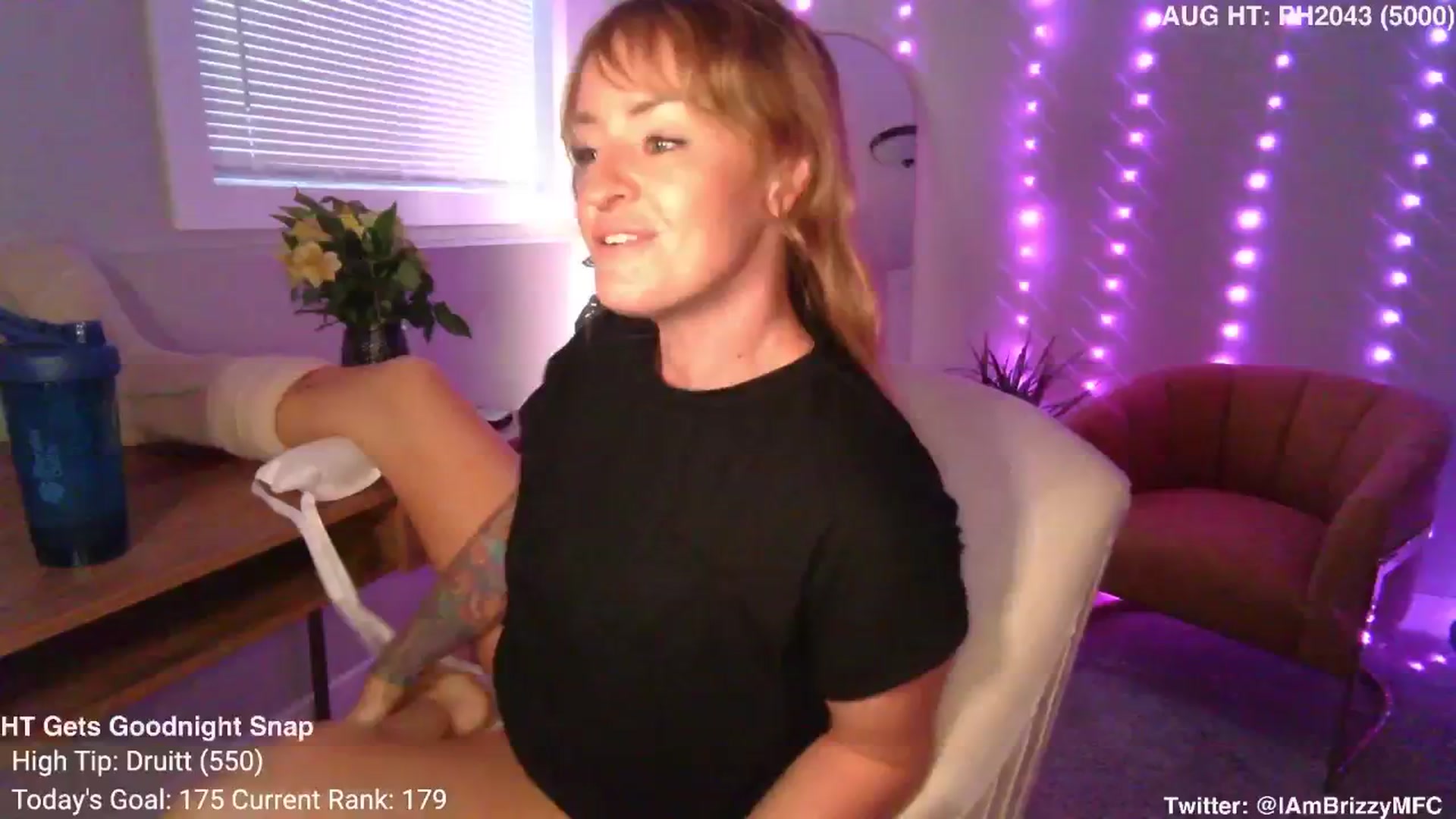 Gallery image thumbnail from Brizzy's myfreecams stream on, 08/25/2024, 18:05 image 2 of 20