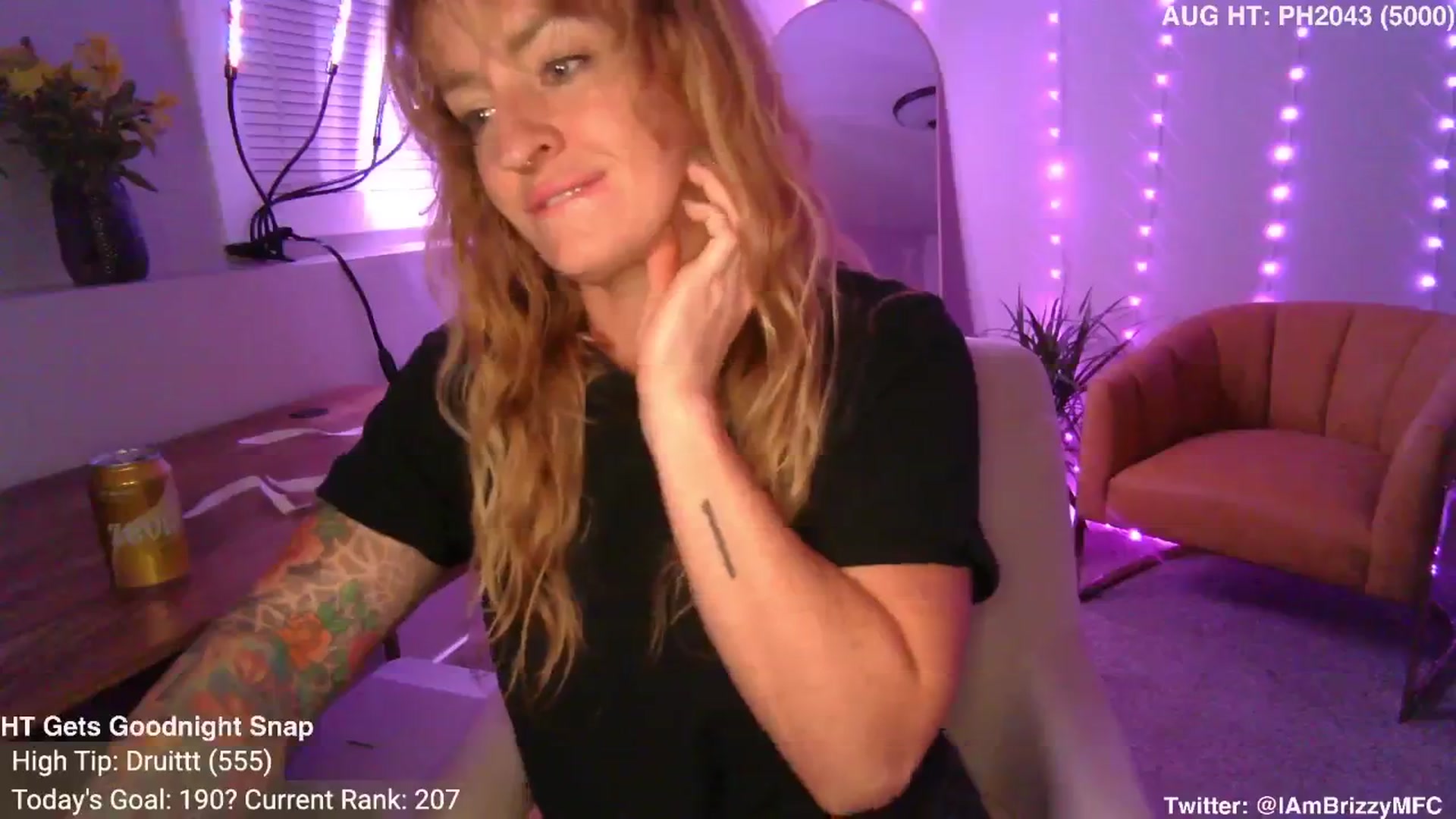 Gallery image thumbnail from Brizzy's myfreecams stream on, 08/31/2024, 03:36 image 9 of 20