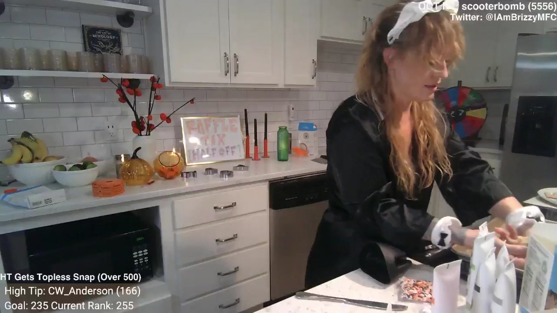 Gallery image thumbnail from Brizzy's myfreecams stream on, 10/31/2024, 05:02 image 4 of 20