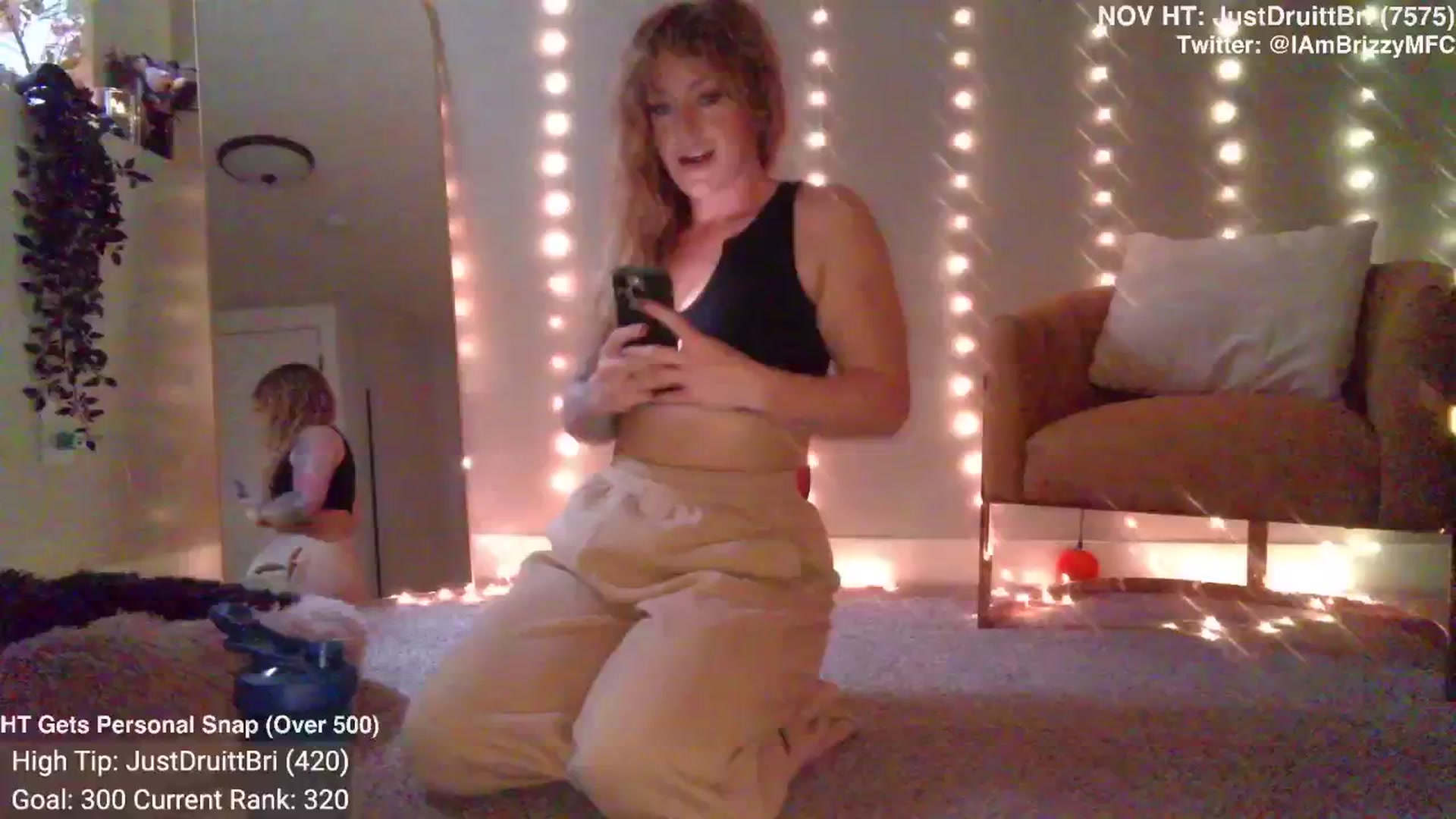 Gallery image thumbnail from Brizzy's myfreecams stream on, 11/27/2024, 20:29 image 2 of 20
