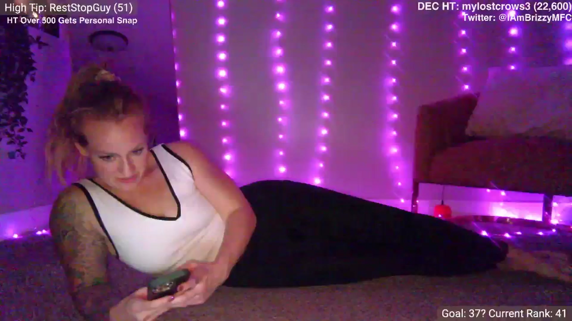 Gallery image thumbnail from Brizzy's myfreecams stream on, 12/03/2024, 23:53 image 16 of 20