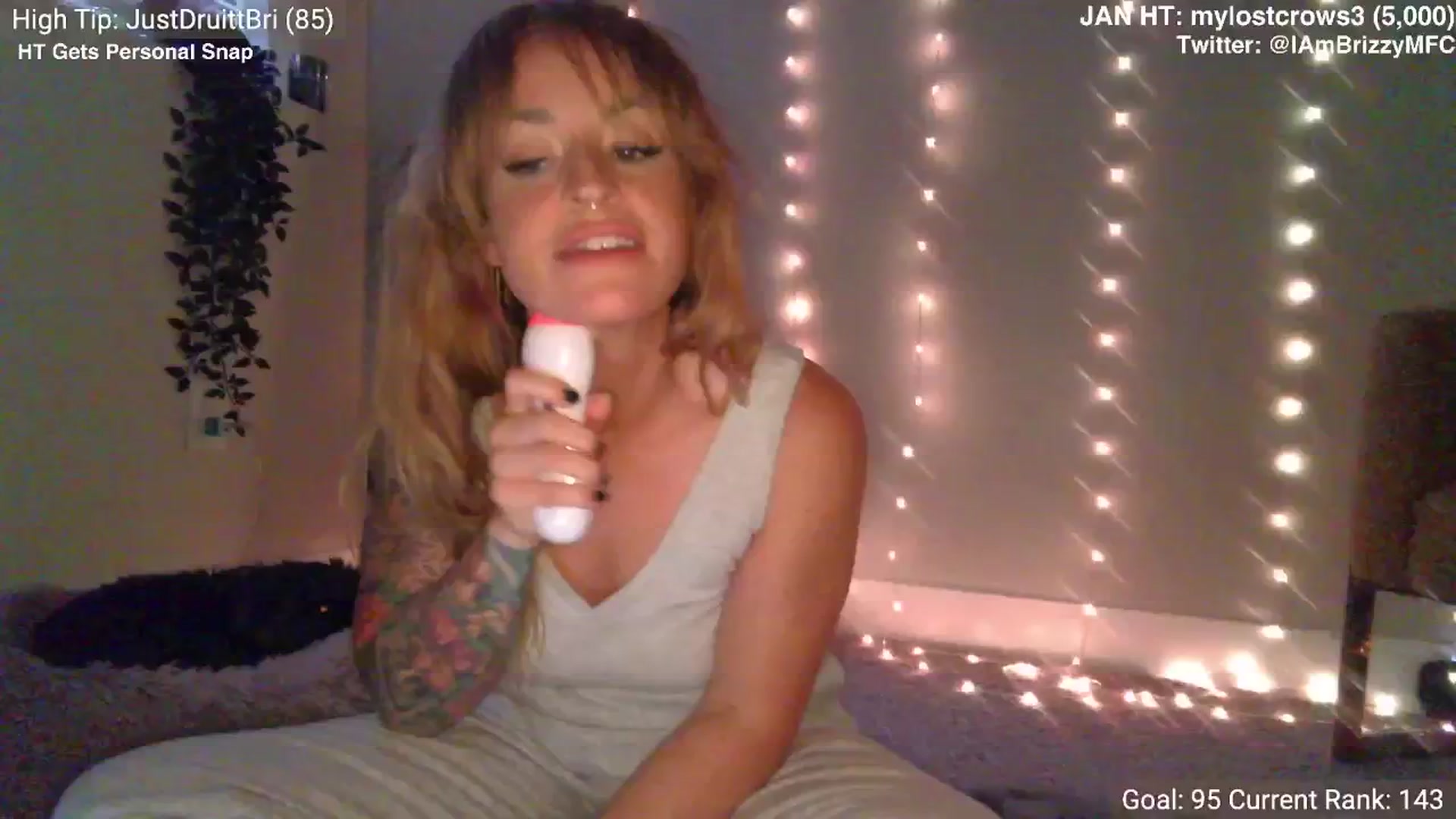 Gallery image thumbnail from Brizzy's myfreecams stream on, 01/08/2025, 20:18 image 3 of 20
