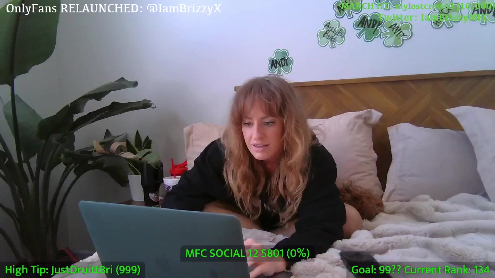 Gallery image thumbnail from Brizzy's myfreecams stream on, 03/12/2025, 19:25 image 5 of 20