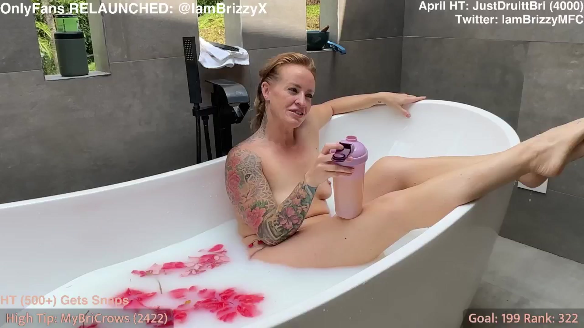 Gallery image thumbnail from Brizzy's myfreecams stream on, 04/16/2025, 21:22 image 4 of 20
