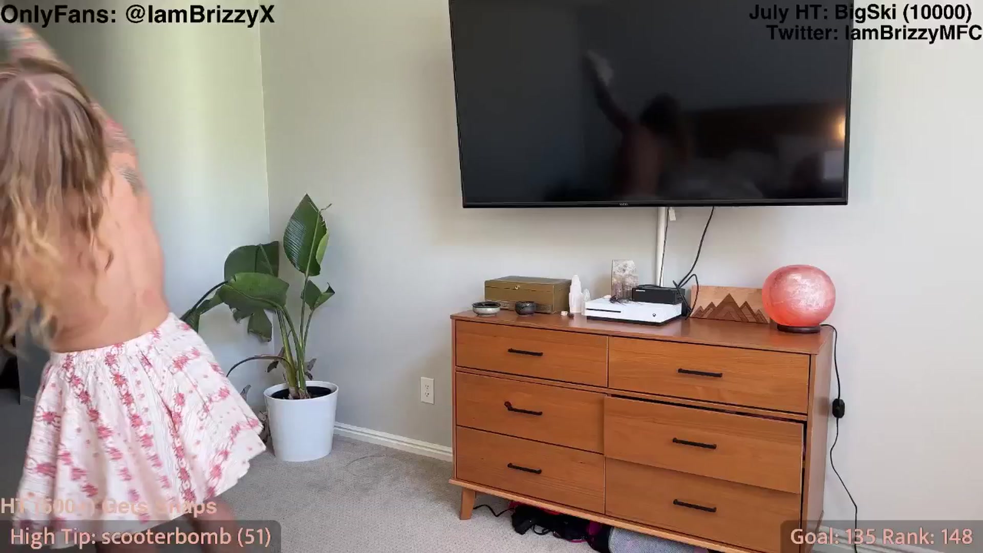 Gallery image thumbnail from Brizzy's myfreecams stream on, 07/16/2025, 20:15 image 13 of 20