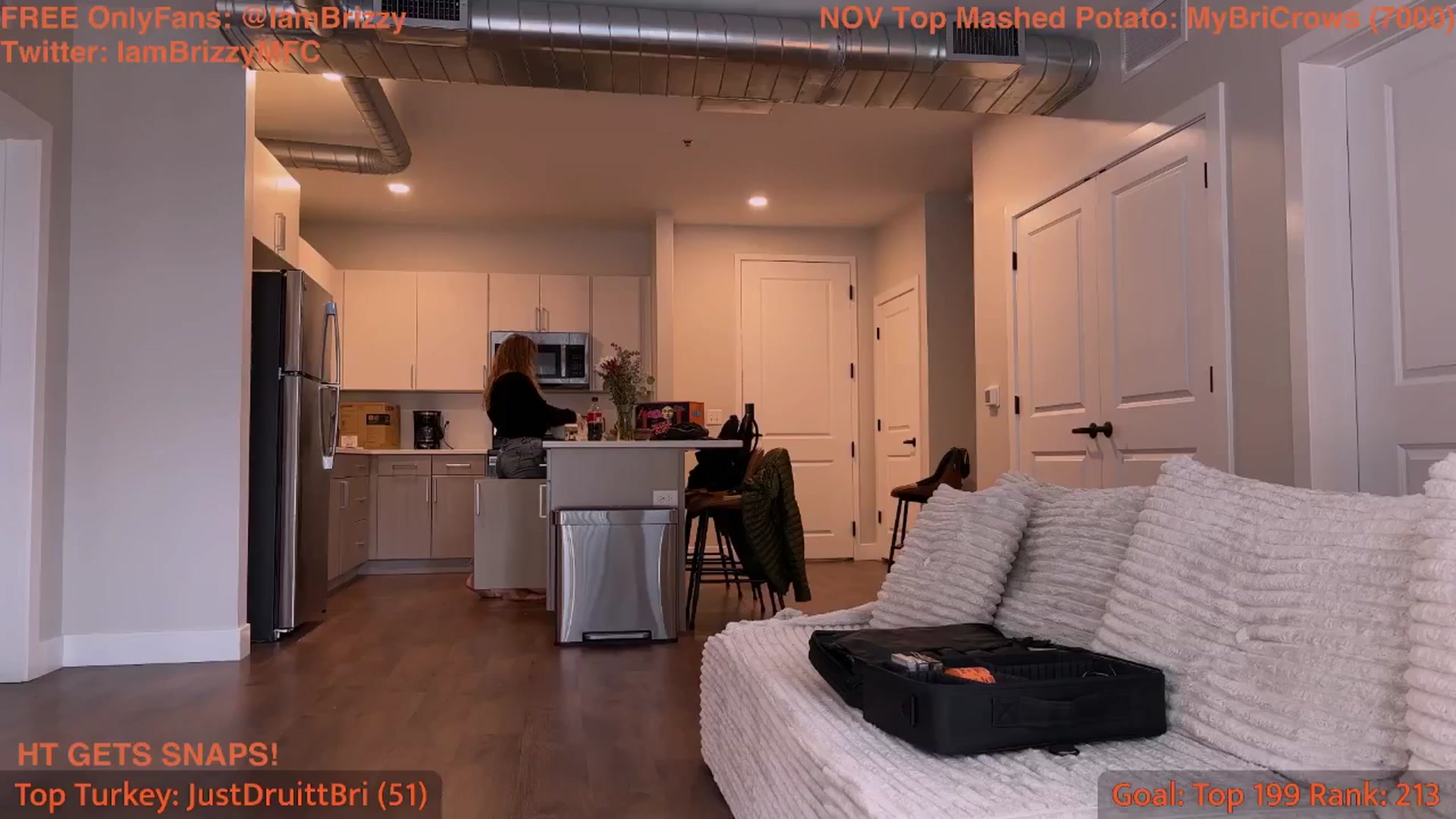 Gallery image thumbnail from Brizzy's myfreecams stream on, 11/14/2025, 22:44 image 2 of 20