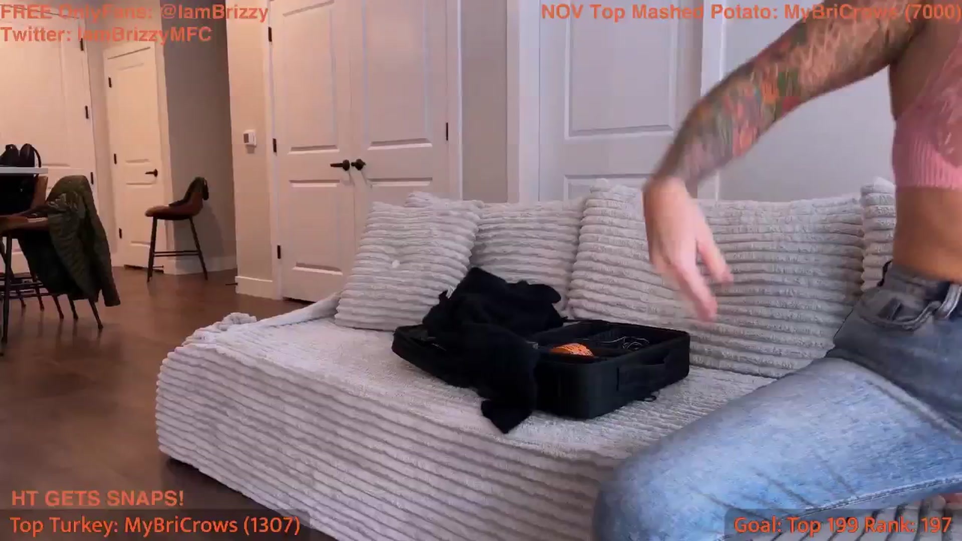 Gallery image thumbnail from Brizzy's myfreecams stream on, 11/14/2025, 22:44 image 9 of 20