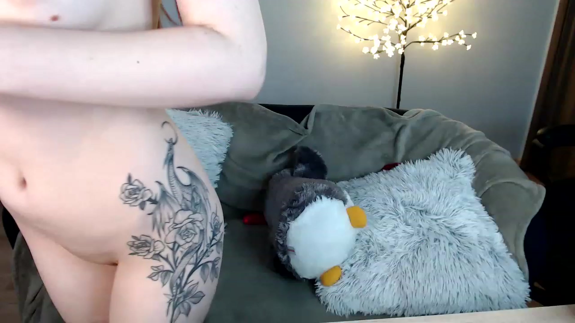 Gallery image thumbnail from Brocard's myfreecams stream on, 04/30/2023, 13:27 image 10 of 20