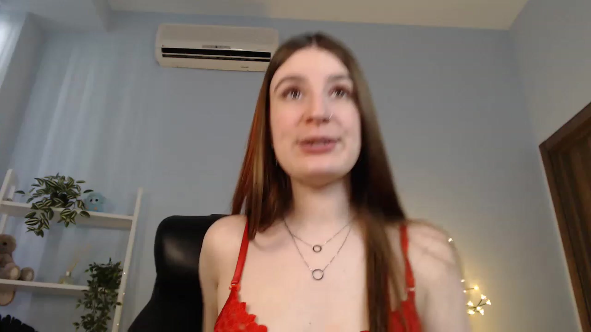 Gallery image thumbnail from Brocard's myfreecams stream on, 05/03/2023, 13:28 image 2 of 20