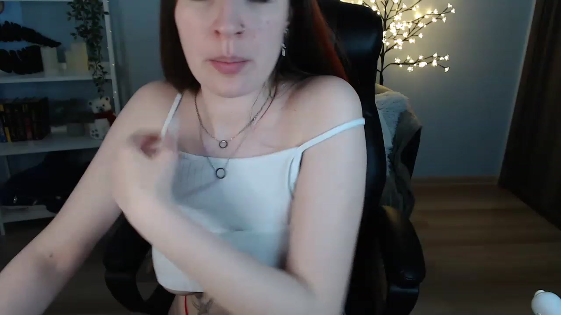 Gallery image thumbnail from Brocard's myfreecams stream on, 05/05/2023, 11:38 image 8 of 20