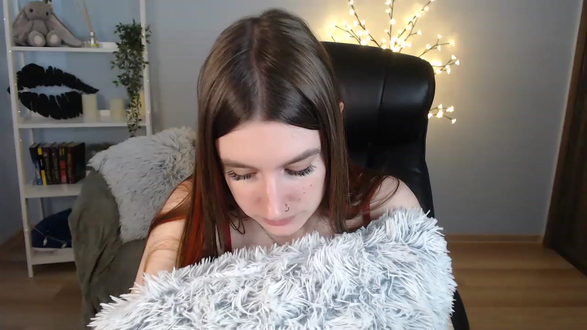 Gallery image thumbnail from Brocard's myfreecams stream on, 05/21/2023, 13:01 image 4 of 20