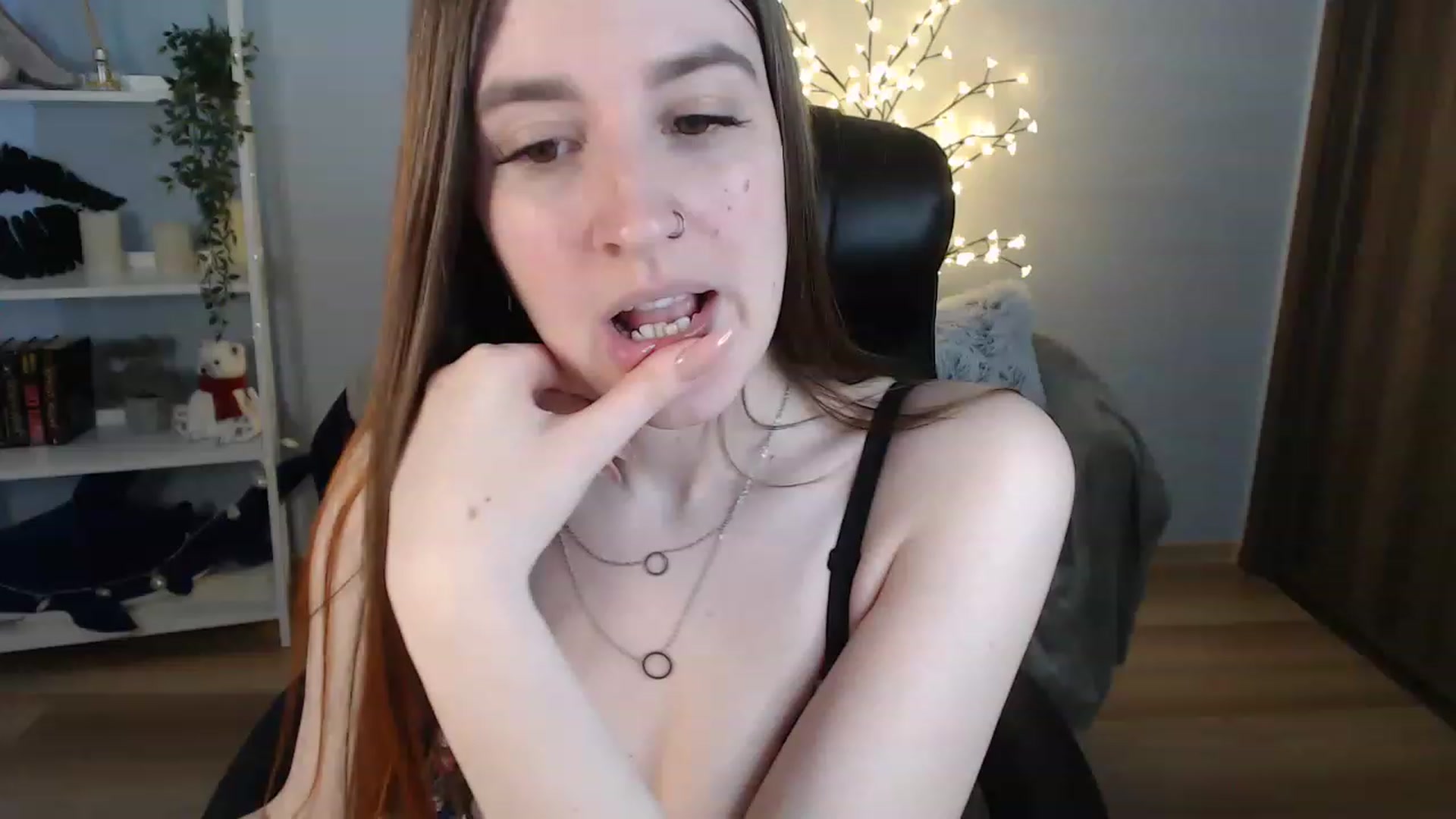 Gallery image thumbnail from Brocard's myfreecams stream on, 05/27/2023, 11:25 image 18 of 20