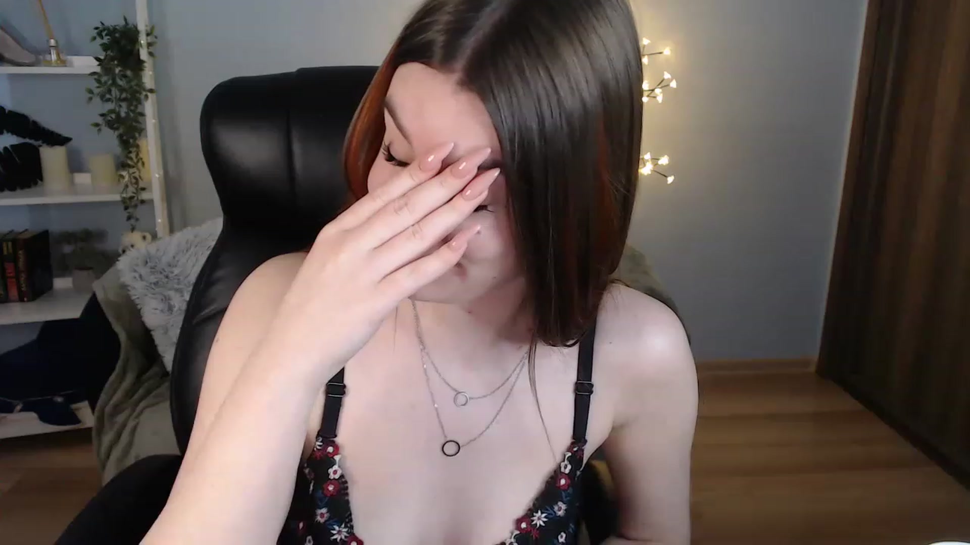 Gallery image thumbnail from Brocard's myfreecams stream on, 05/27/2023, 12:37 image 18 of 20