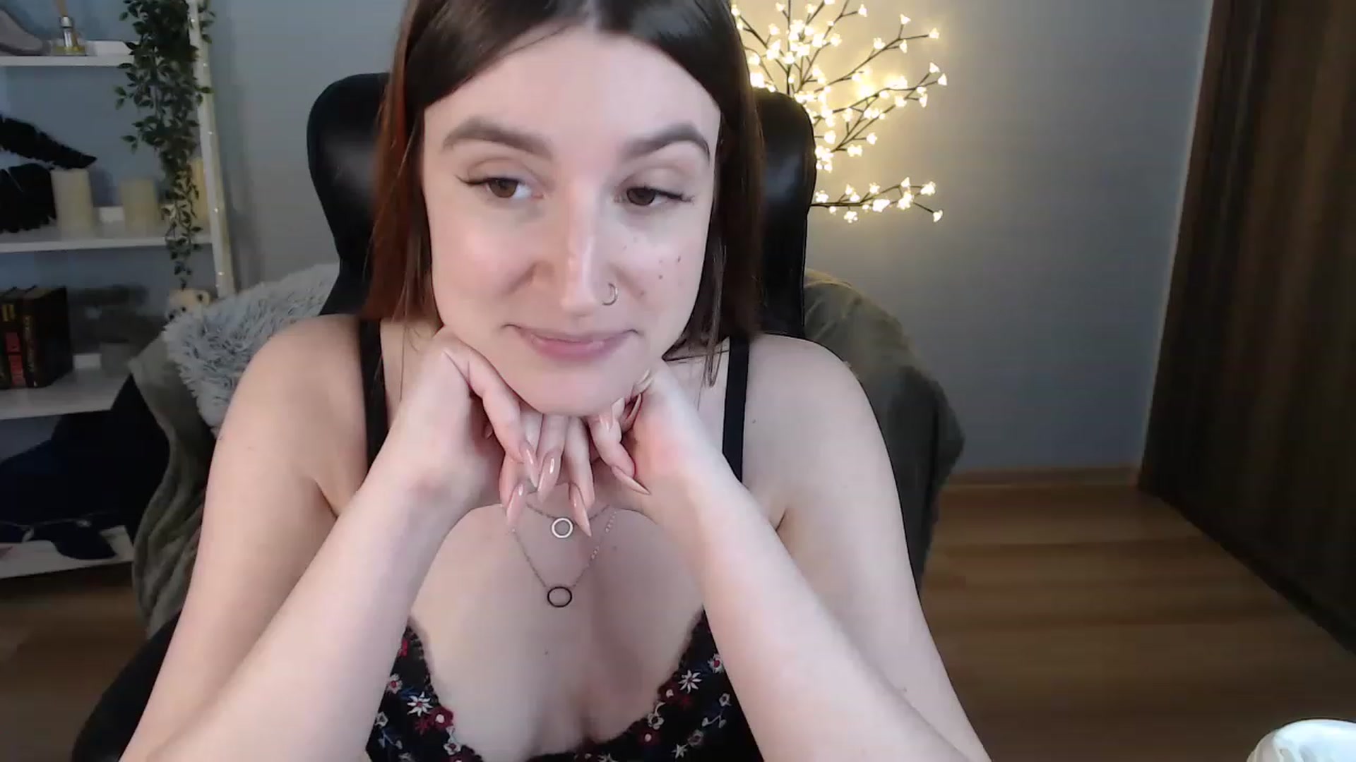 Gallery image thumbnail from Brocard's myfreecams stream on, 05/27/2023, 12:37 image 9 of 20