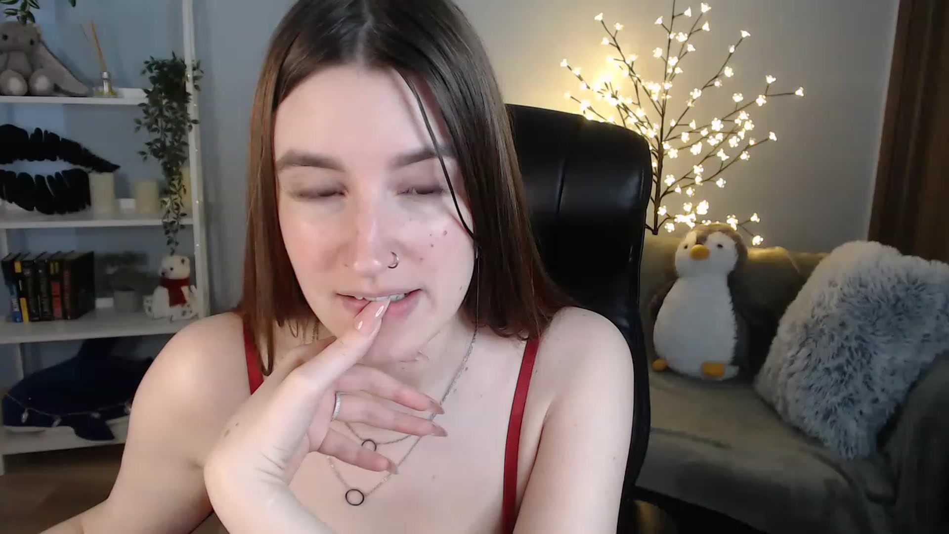 Gallery image thumbnail from Brocard's myfreecams stream on, 05/29/2023, 15:47 image 3 of 20