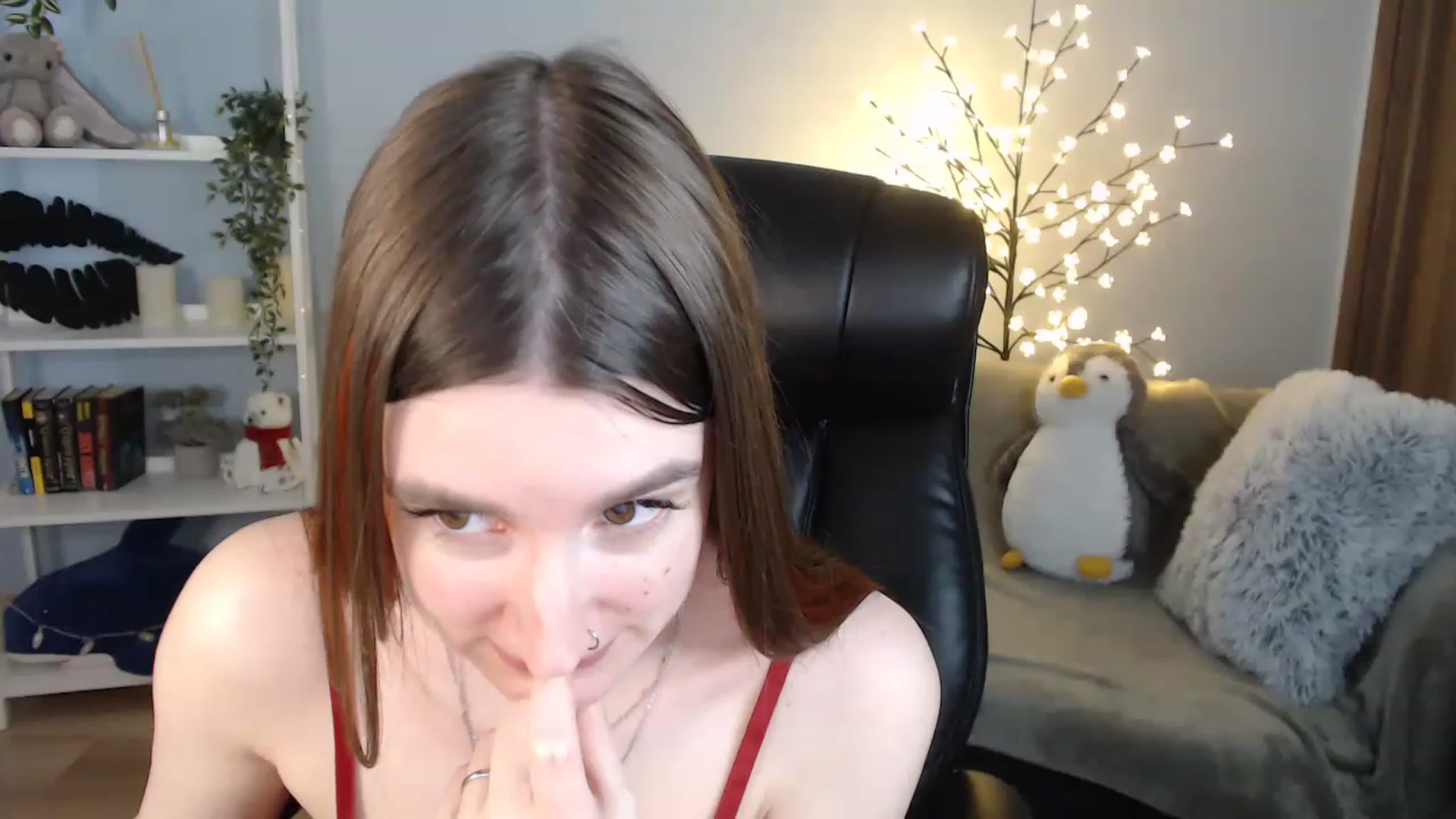 Gallery image thumbnail from Brocard's myfreecams stream on, 05/29/2023, 15:47 image 5 of 20