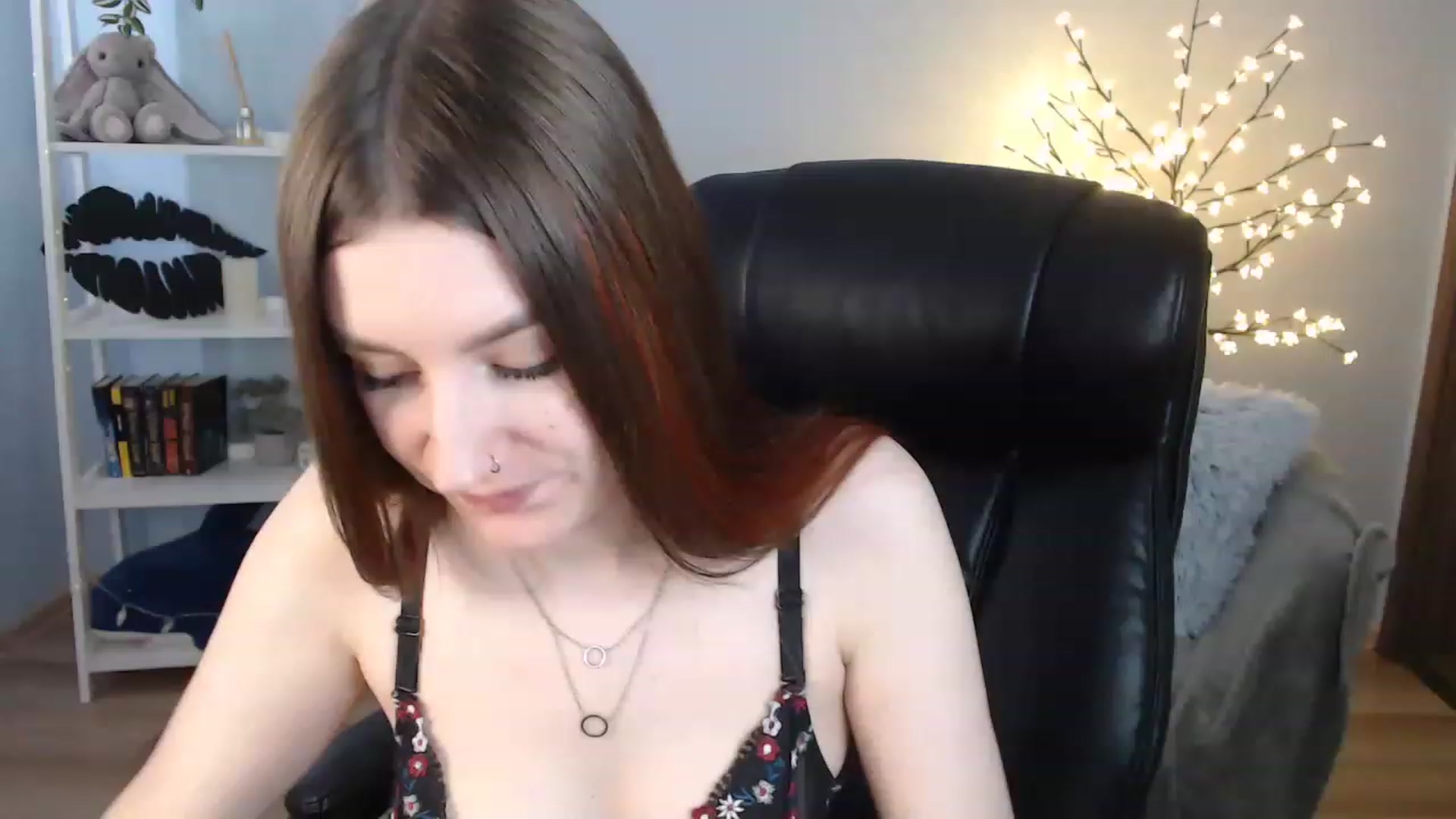 Gallery image thumbnail from Brocard's myfreecams stream on, 06/01/2023, 08:25 image 3 of 20