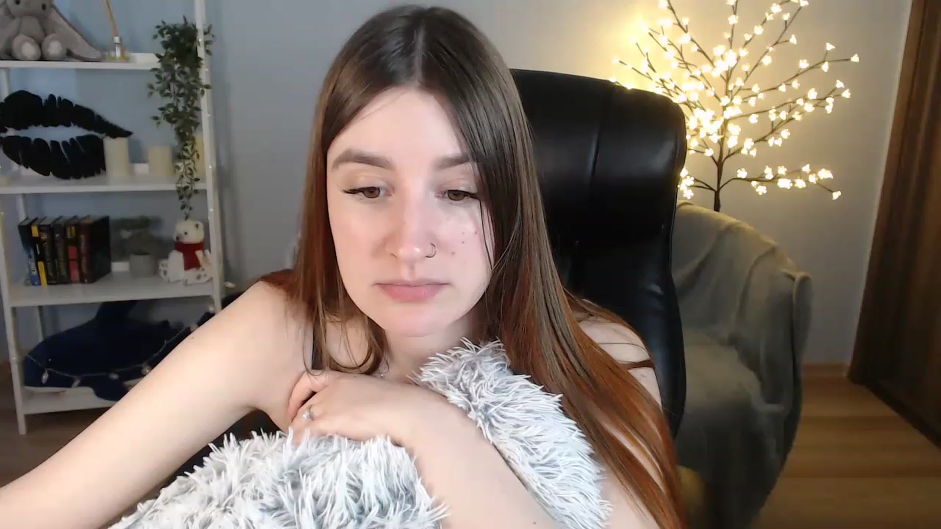 Gallery image thumbnail from Brocard's myfreecams stream on, 06/01/2023, 13:00 image 5 of 20