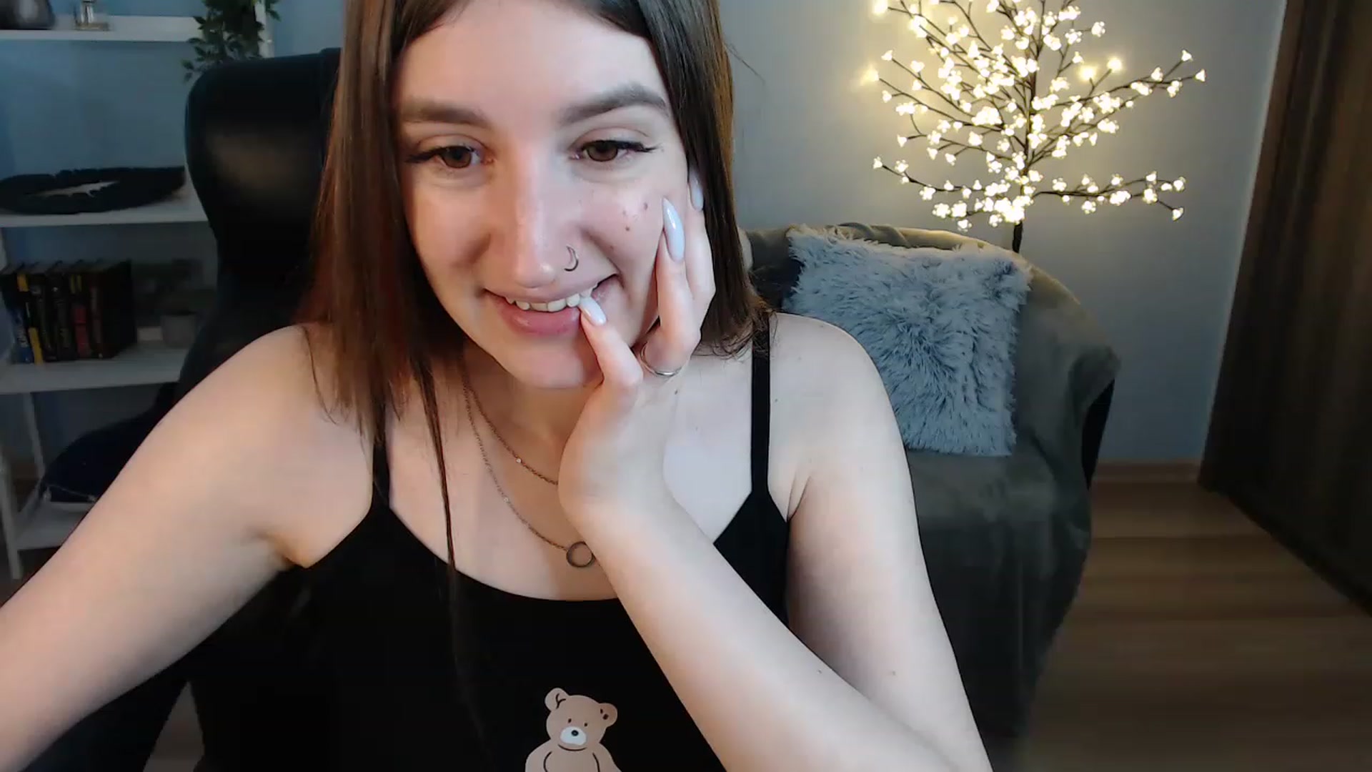 Gallery image thumbnail from Brocard's myfreecams stream on, 06/16/2023, 09:02 image 10 of 20