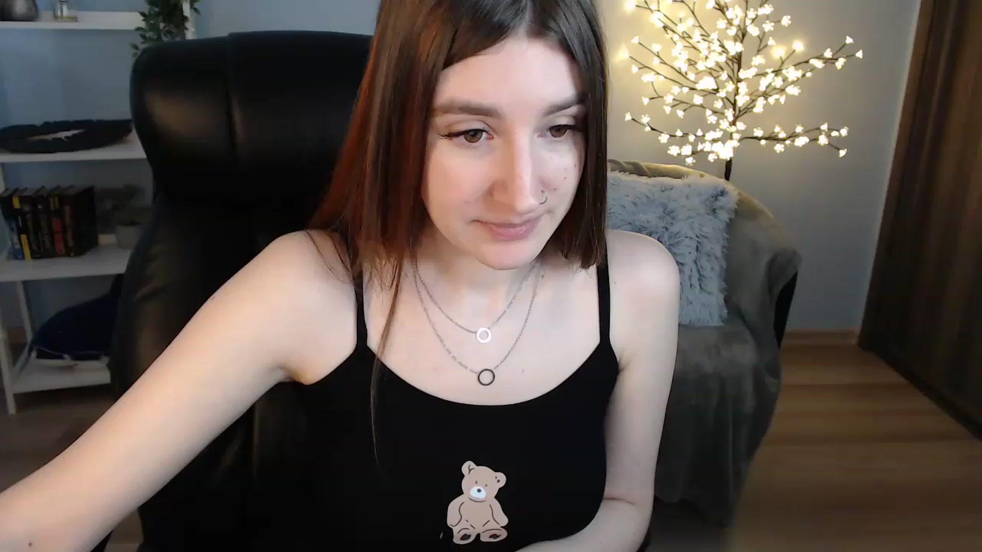 Gallery image thumbnail from Brocard's myfreecams stream on, 06/16/2023, 09:02 image 9 of 20