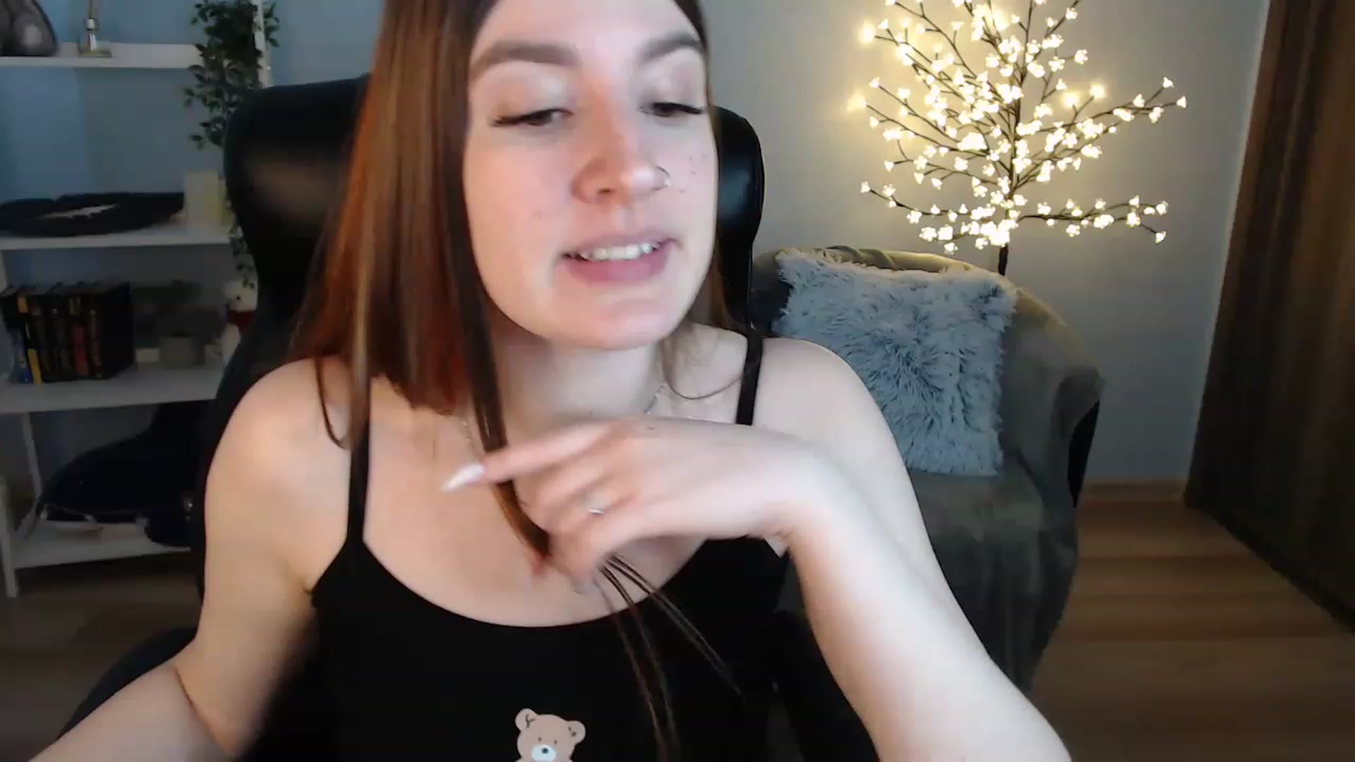 Gallery image thumbnail from Brocard's myfreecams stream on, 06/16/2023, 09:23 image 15 of 20