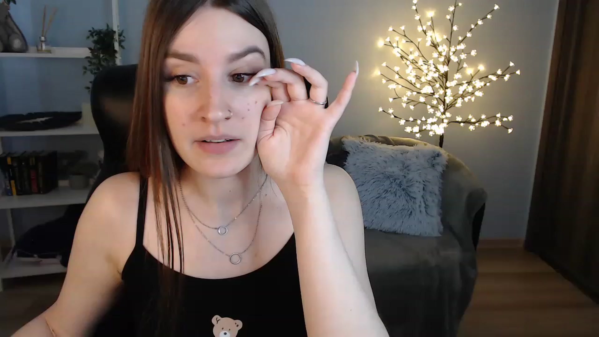 Gallery image thumbnail from Brocard's myfreecams stream on, 06/16/2023, 09:23 image 8 of 20