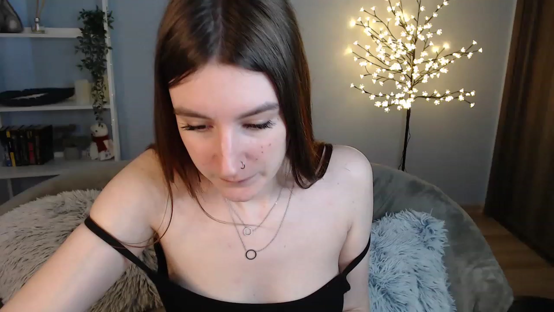 Gallery image thumbnail from Brocard's myfreecams stream on, 06/16/2023, 11:24 image 1 of 20