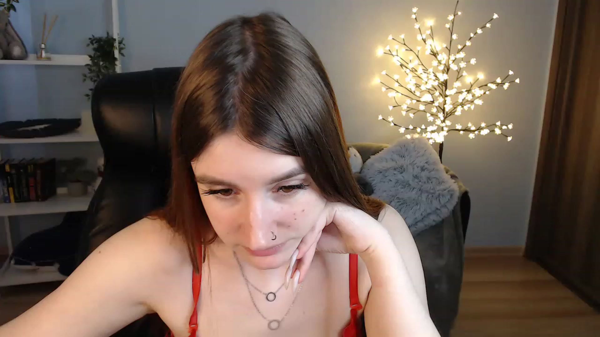 Gallery image thumbnail from Brocard's myfreecams stream on, 06/17/2023, 10:42 image 16 of 20