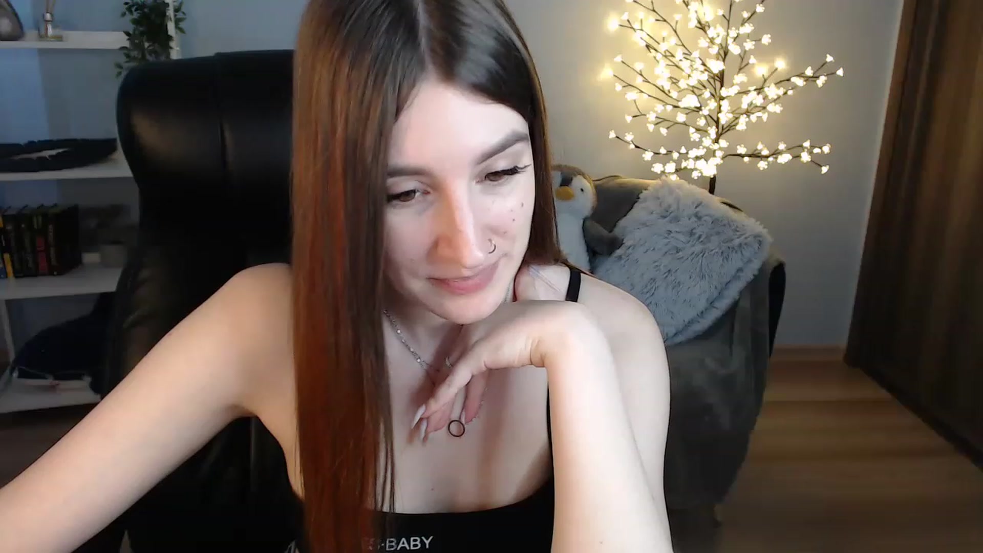 Gallery image thumbnail from Brocard's myfreecams stream on, 06/18/2023, 08:20 image 5 of 20