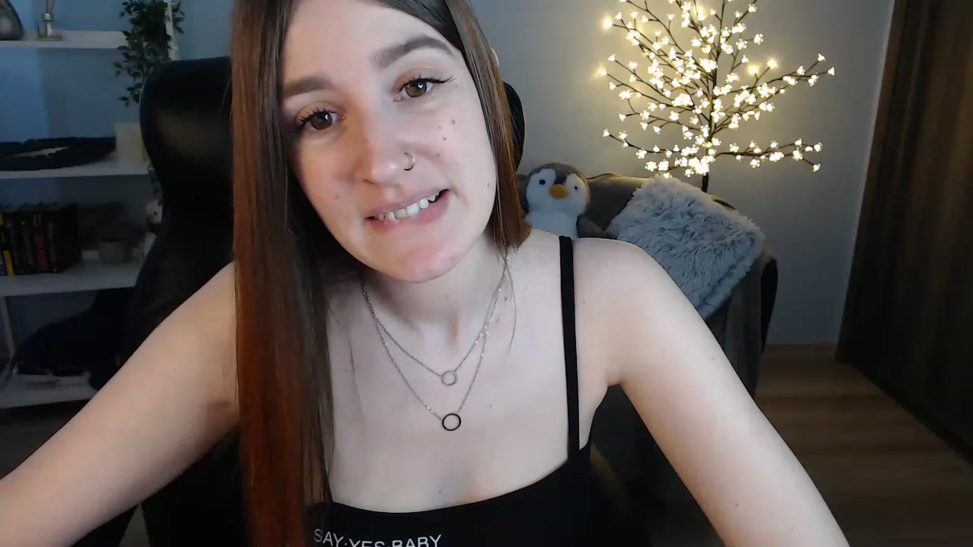 Gallery image thumbnail from Brocard's myfreecams stream on, 06/18/2023, 08:20 image 12 of 20