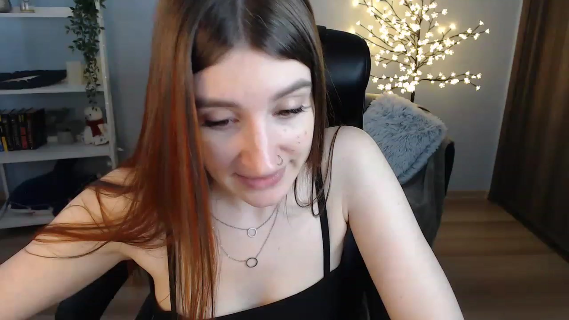 Gallery image thumbnail from Brocard's myfreecams stream on, 06/18/2023, 09:07 image 10 of 20