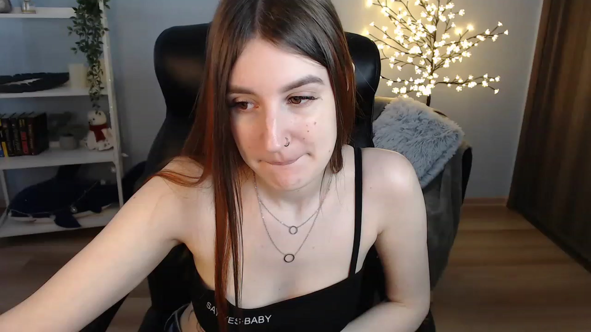 Gallery image thumbnail from Brocard's myfreecams stream on, 06/18/2023, 09:07 image 7 of 20