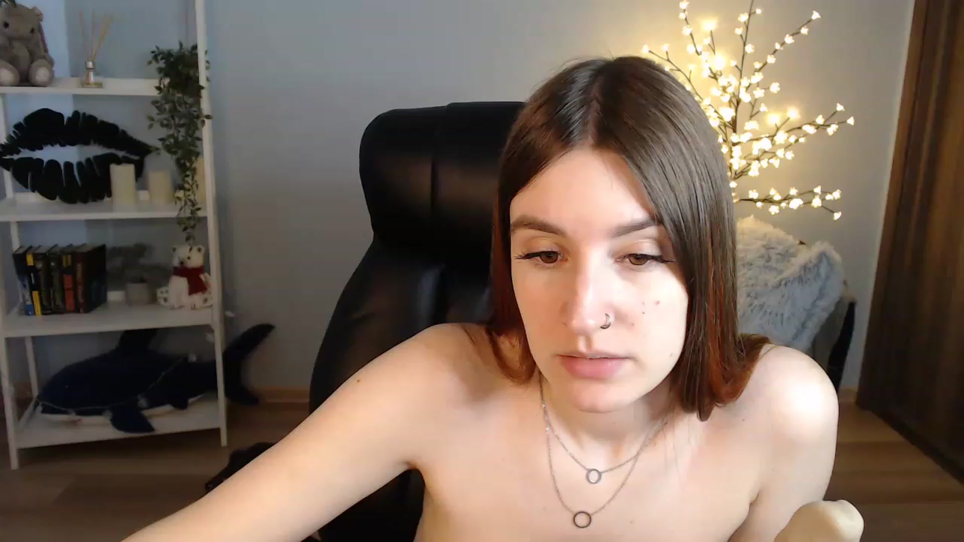Gallery image thumbnail from Brocard's myfreecams stream on, 06/19/2023, 10:28 image 13 of 20
