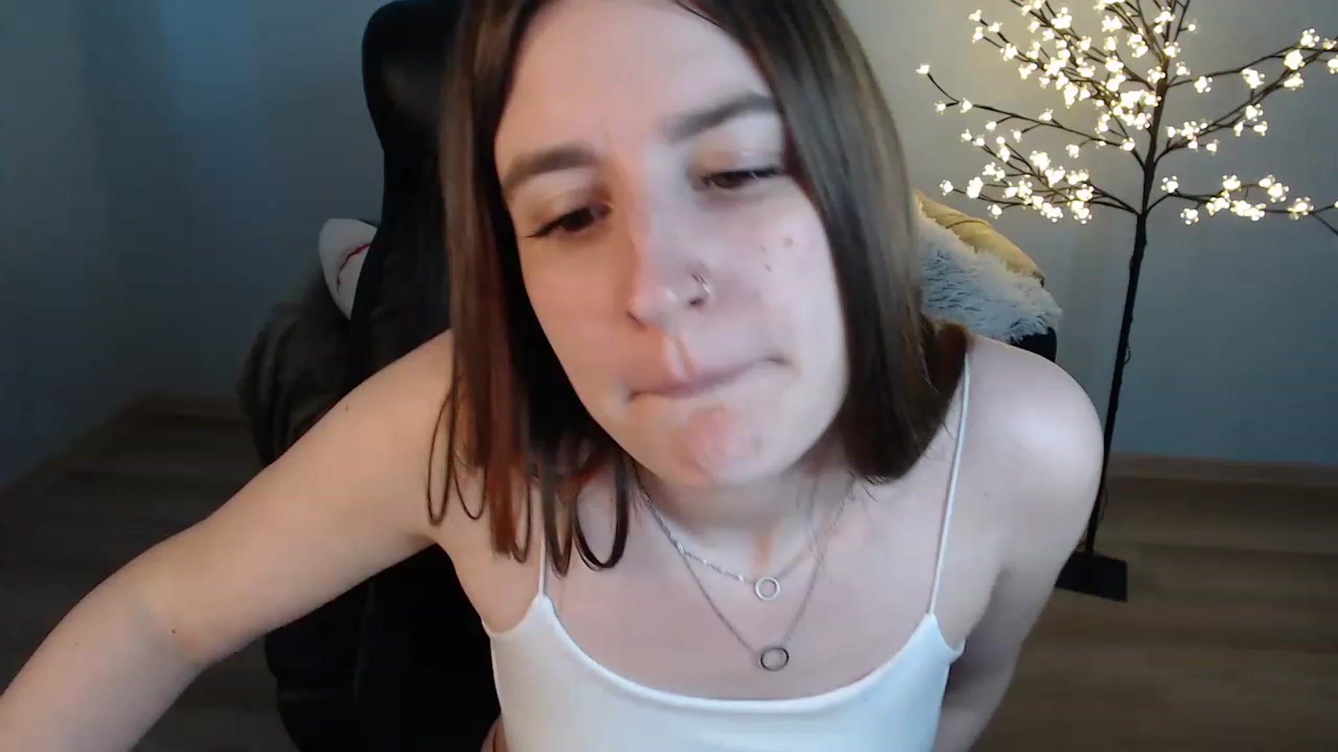 Gallery image thumbnail from Brocard's myfreecams stream on, 06/25/2023, 13:54 image 11 of 20
