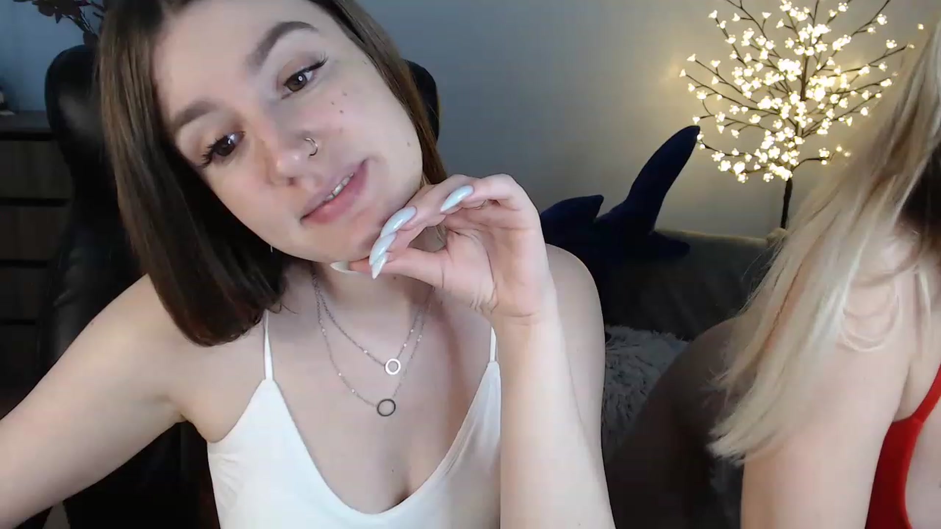 Gallery image thumbnail from Brocard's myfreecams stream on, 07/08/2023, 10:01 image 15 of 20