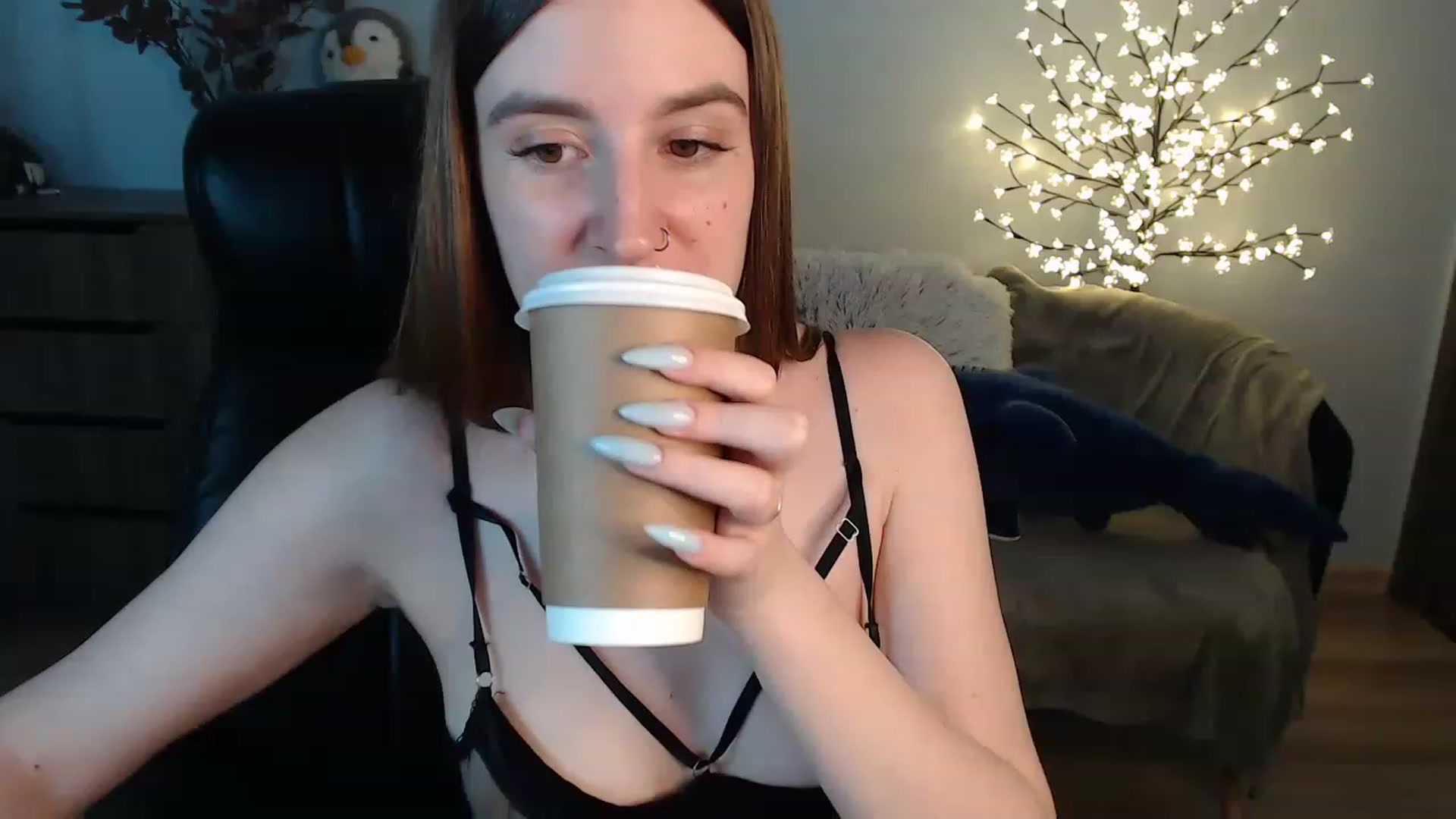 Gallery image thumbnail from Brocard's myfreecams stream on, 07/19/2023, 13:58 image 8 of 20